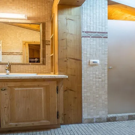 Les Chosalets Chalet Sleeps 12 Domek alpejski Chamonix